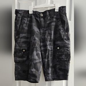 Men's Lazer/Co Authentic Dry Goods Black Camo Cargo Shorts, Size 34